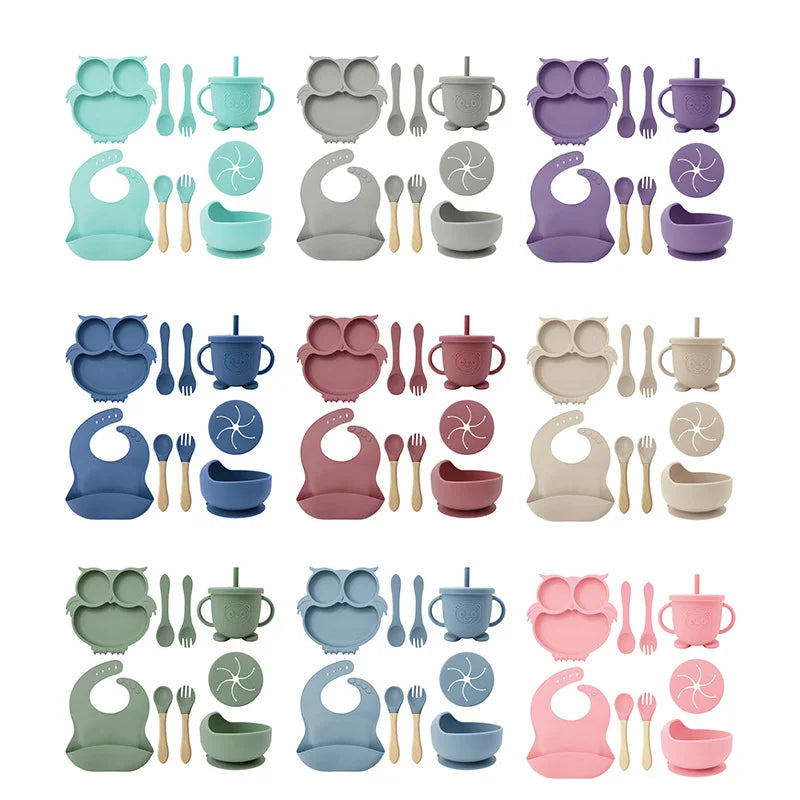 9-piece silicone bibs and self-feeding set