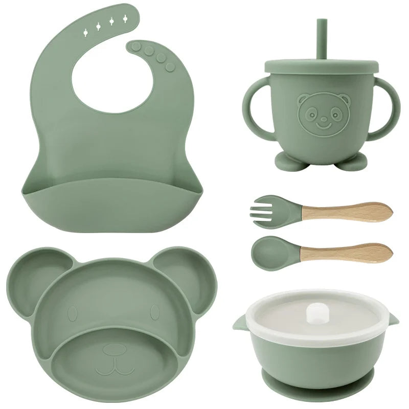 Green 8-piece Mickey silicone bib and feeding set