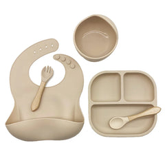 7-piece silicone bibs and feeding set