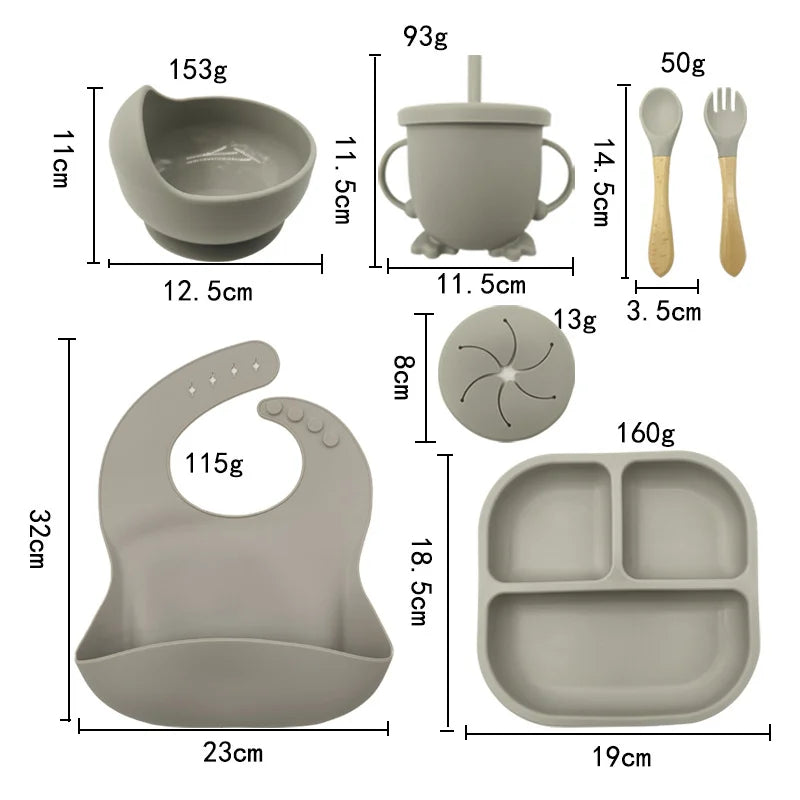 7-piece silicone bibs and feeding set