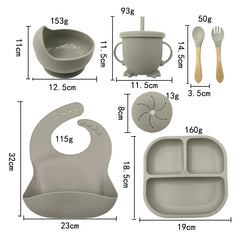 7-piece silicone bibs and feeding set