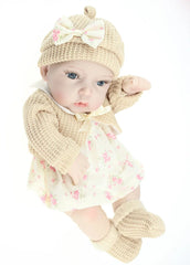 Beige Caroline | silicone baby doll