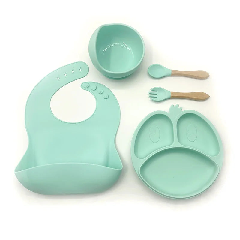 9-piece silicone bibs and baby feeding set