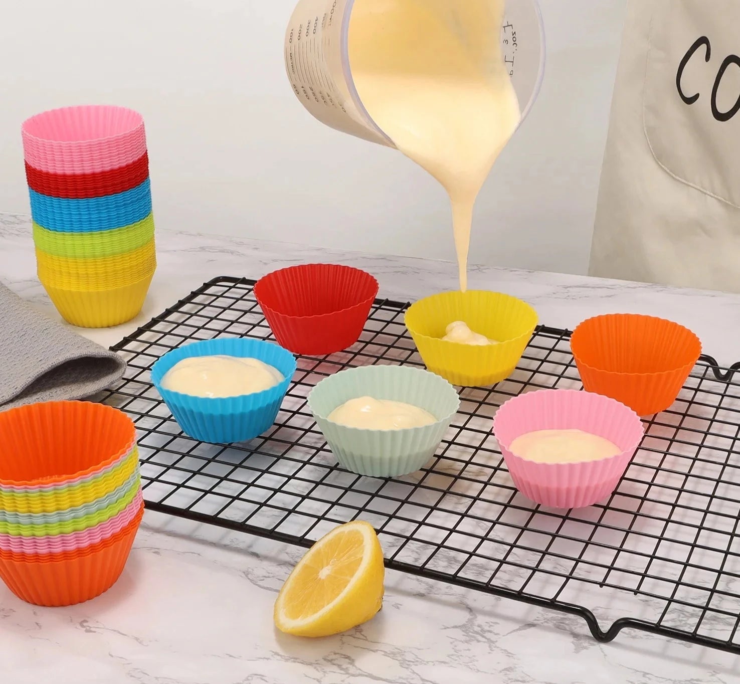 Set of 8 Silicone Cup Cake Molds