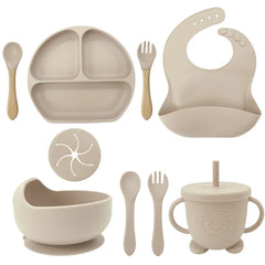 9-piece silicone bibs and feeding set.